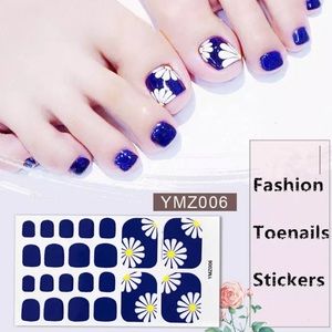 Royal Flowers Nail Strips Pedicure
